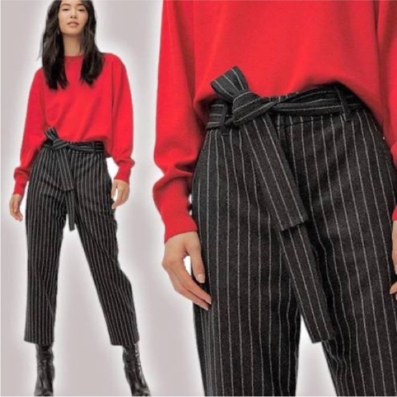 Aritzia Pants - Aritzia Wilfred Jallade Wool
Cashmere Gray Pinstripe Crop
Pants Size 4